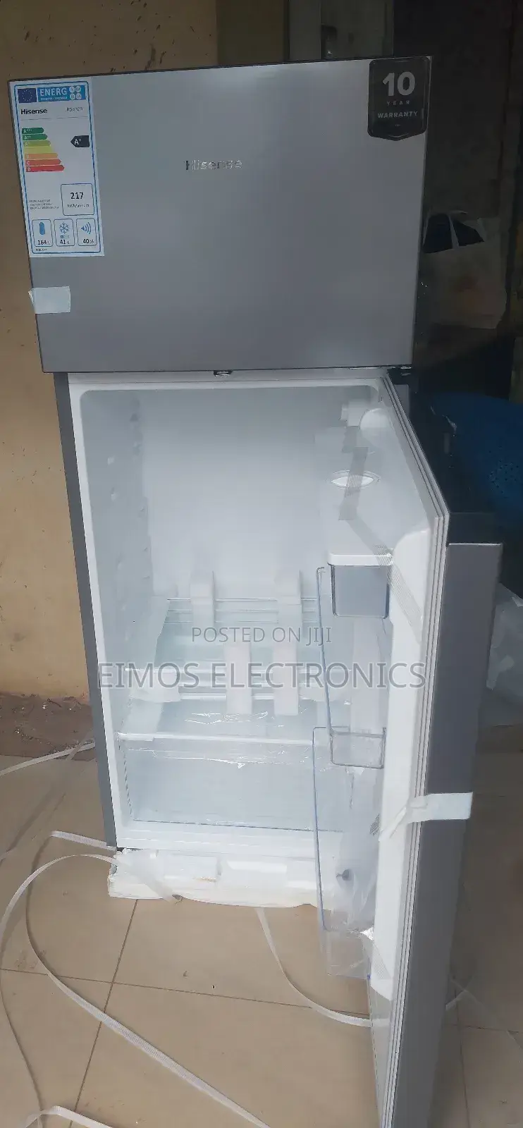 270 Litres Hisense Fridge Silver