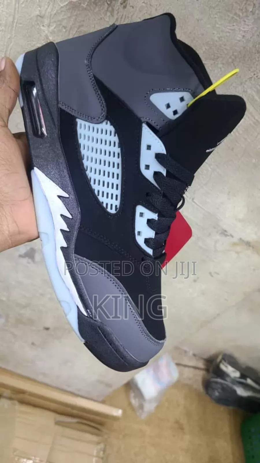 Vertified Nike Air Jordan V