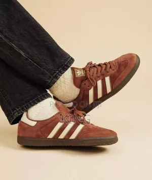 Adidas Samba OG Brown. Stips