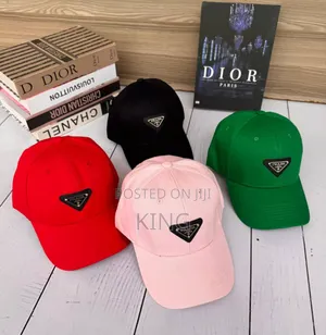 Prada Realer Caps