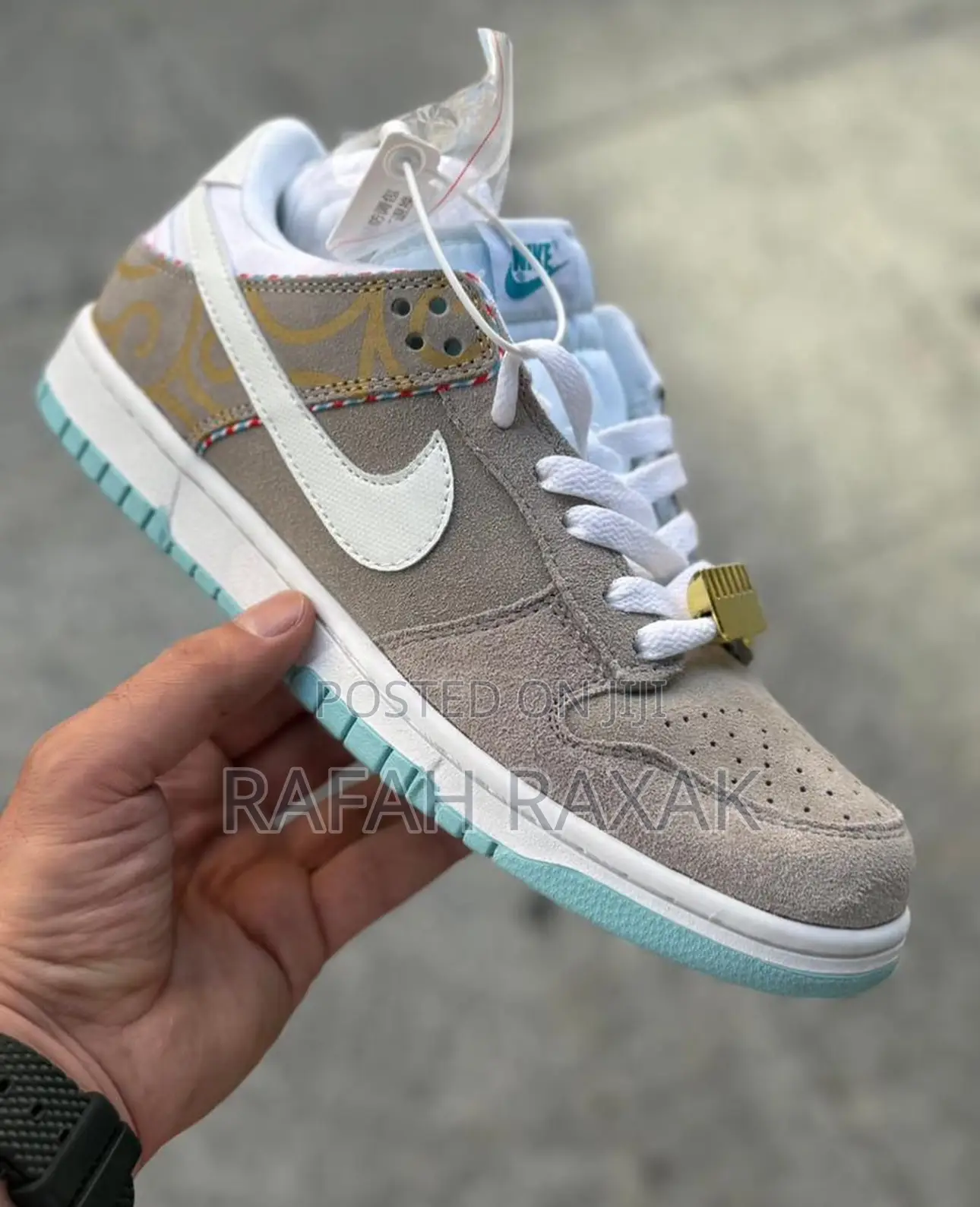 Nike SB Dunk Low Pro Retro “Barber Shop” Grey Sneaker