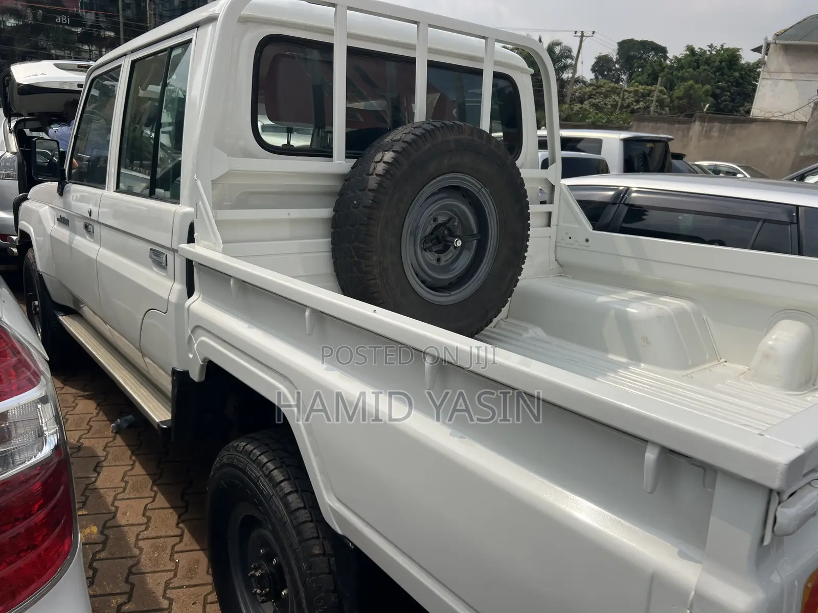 Toyota Land Cruiser 2015 White