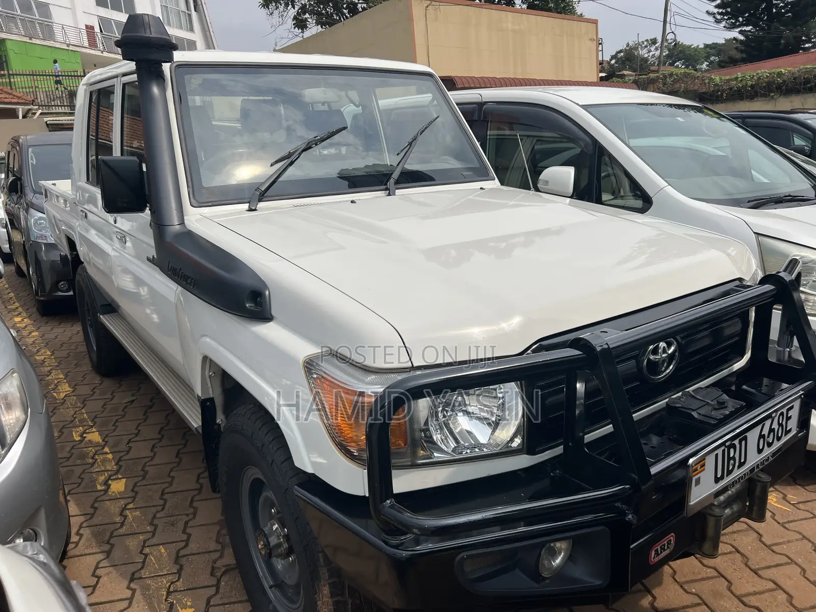 Toyota Land Cruiser 2015 White