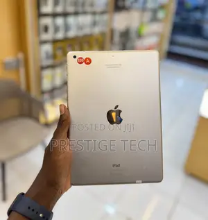 Apple iPad 10.2 (2019) 32 GB Gray