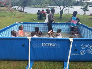 Out Side Swimming Pool for Hire