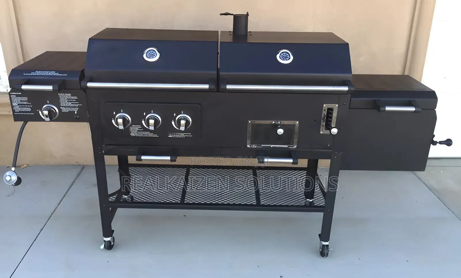 Ultimate Gas and Charcoal Outdoor BBQ Grill With Firebox