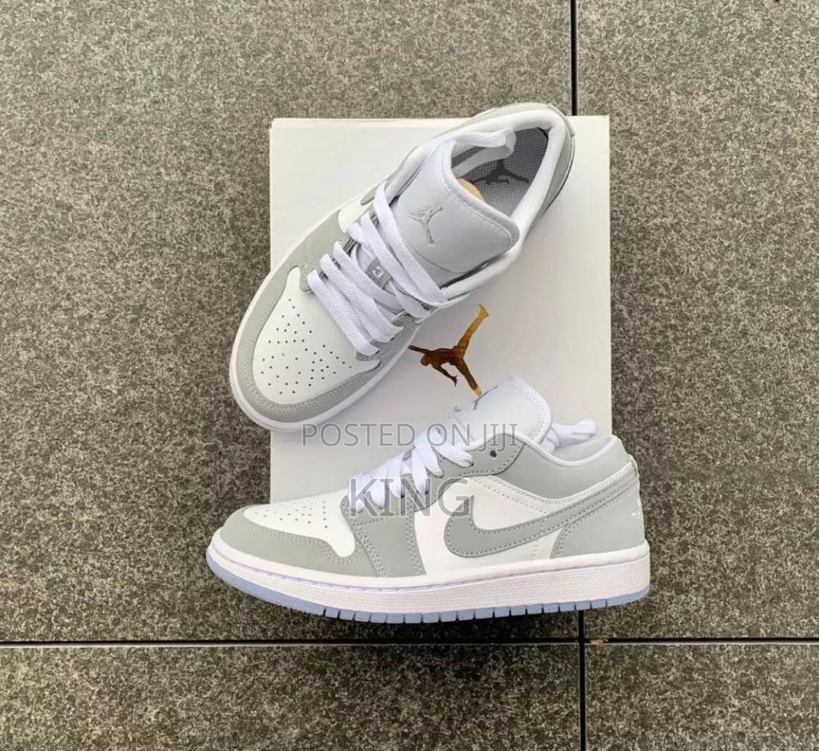 Air Jordan 1 Low Wolf Grey W.