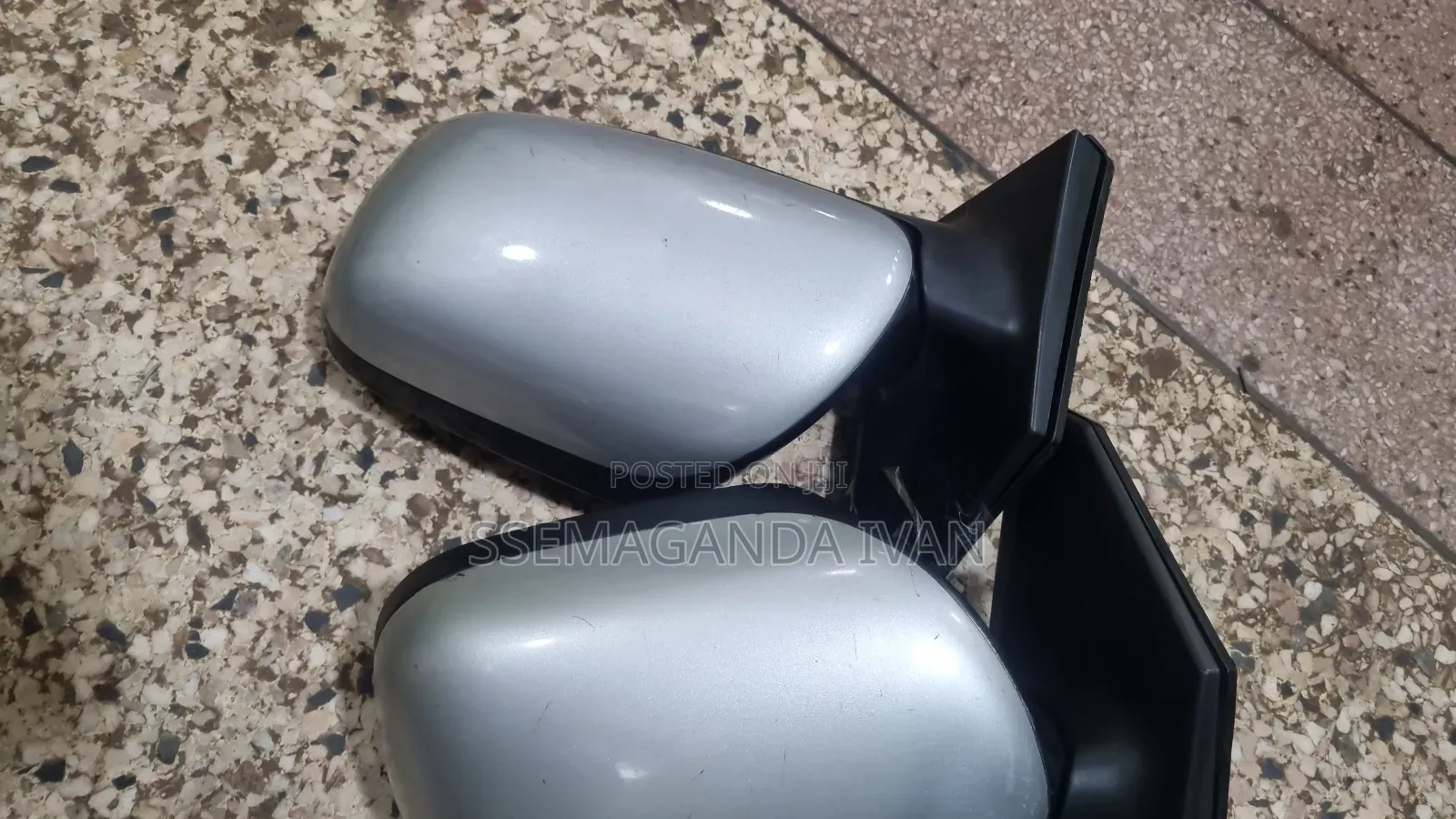 Premio 2004 Side Mirror(Without Indicaters)