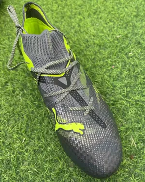 Vertified Football Boots. Puma Future Ultimate Low FG/AG