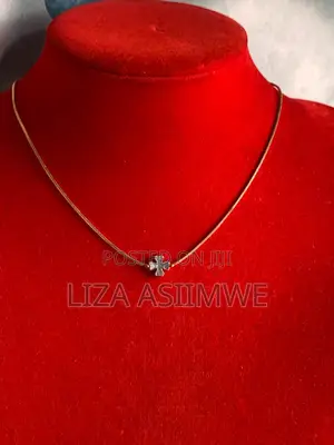 Gold Clover Pendant Necklace