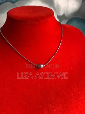 Round Silver Pendant for Ladies