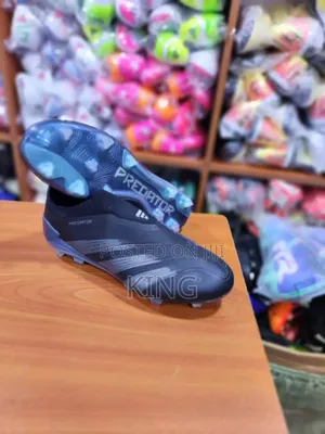 Factual Adidas Predator Laceless FG 'Predstrike Soccer Boots