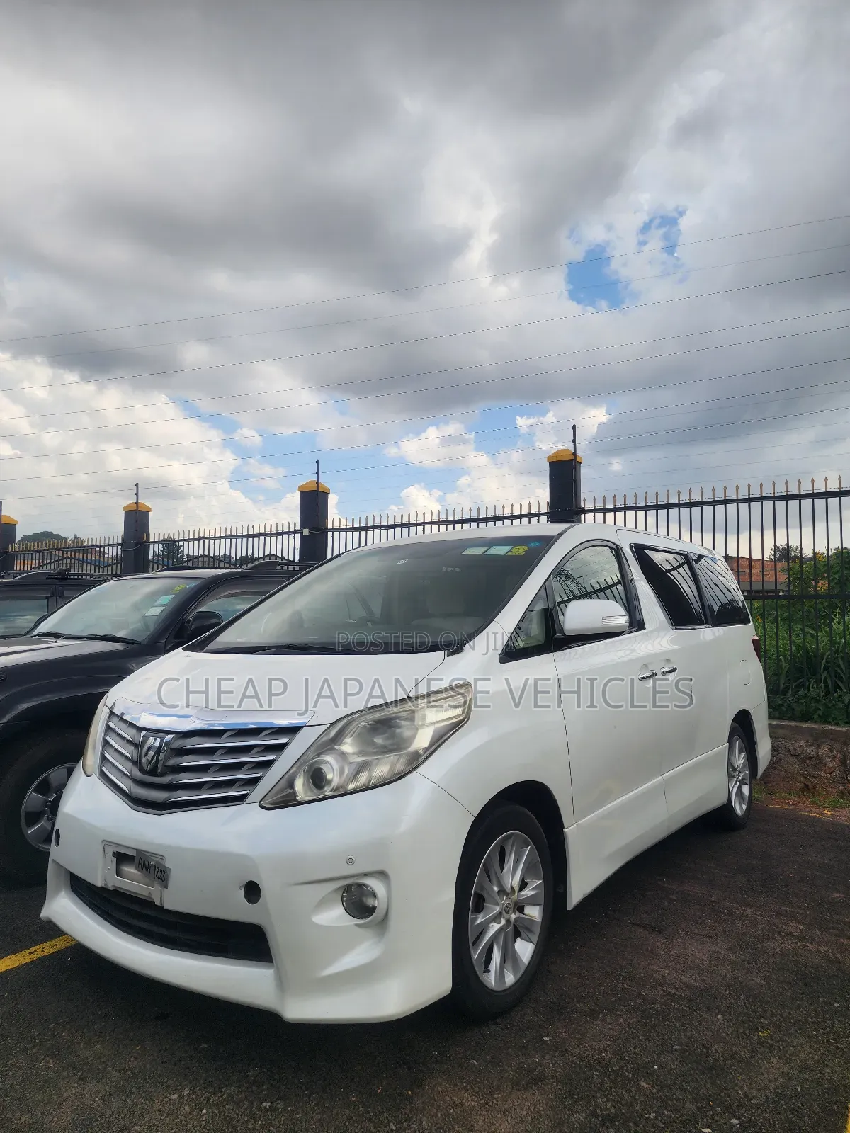 Toyota Alphard 2011 Pearl