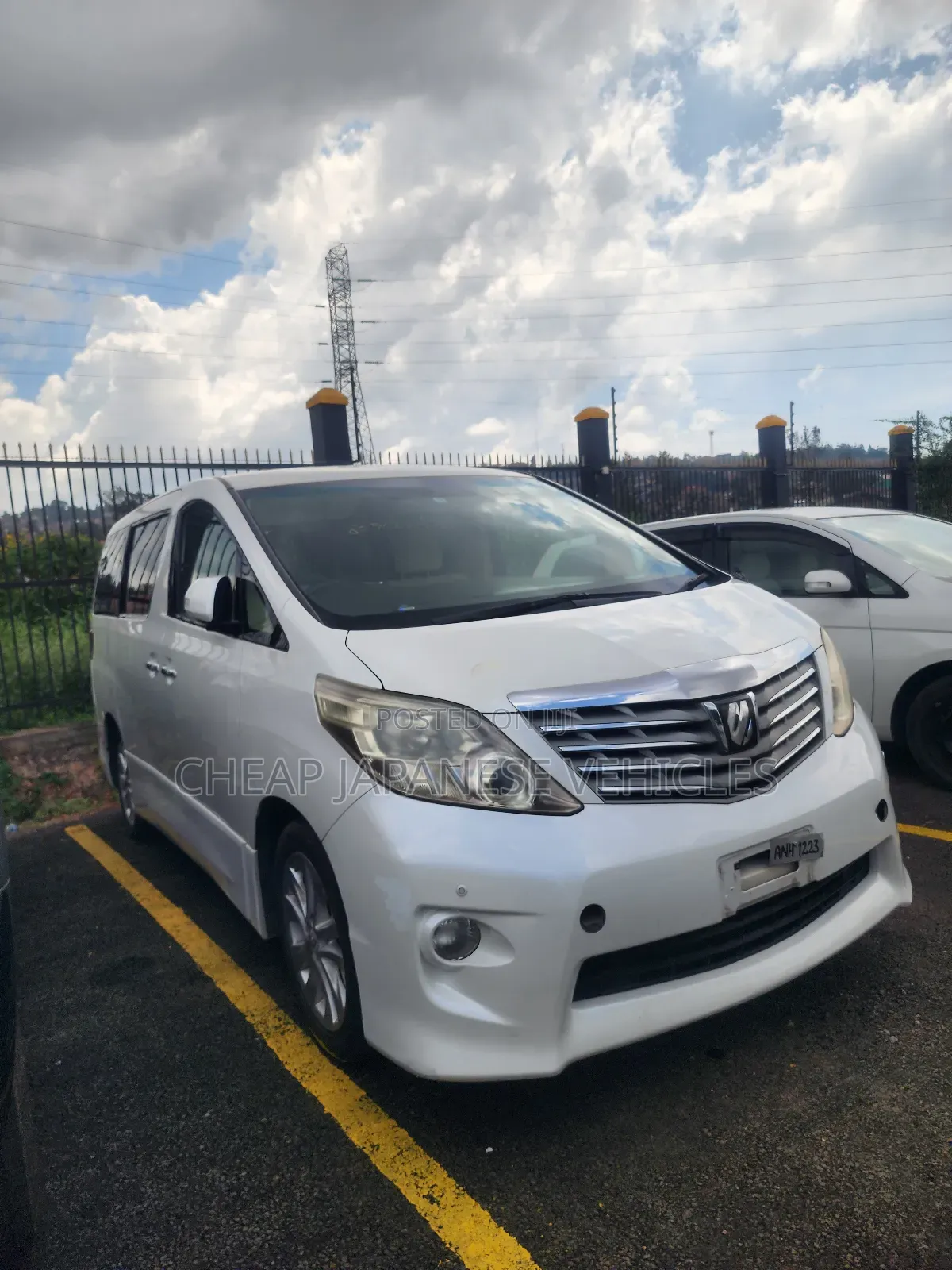 Toyota Alphard 2011 Pearl