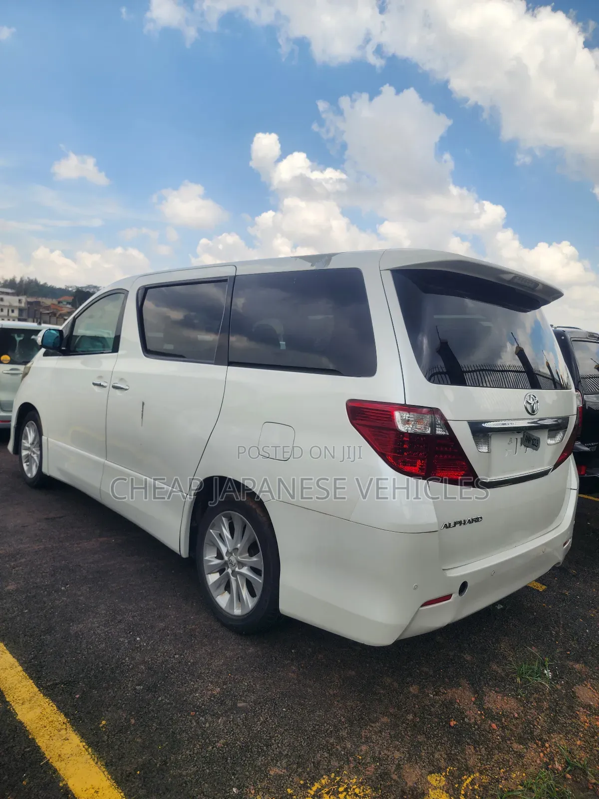 Toyota Alphard 2011 Pearl