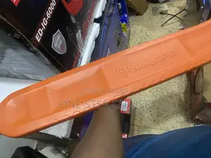 Husqvarna 272 Model Chainsaw Machine