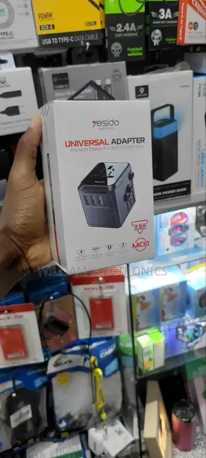 4 Ultra-Fast USB Port Travel Adapter/1 Type-C/Power Socket