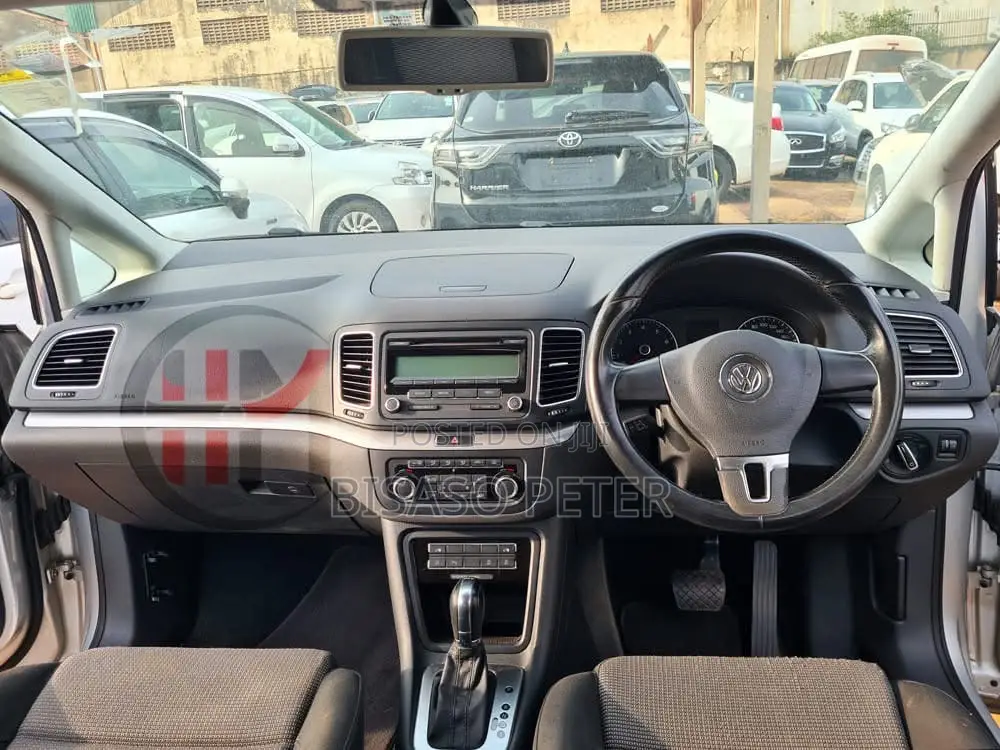 Volkswagen Sharan 2010 Silver