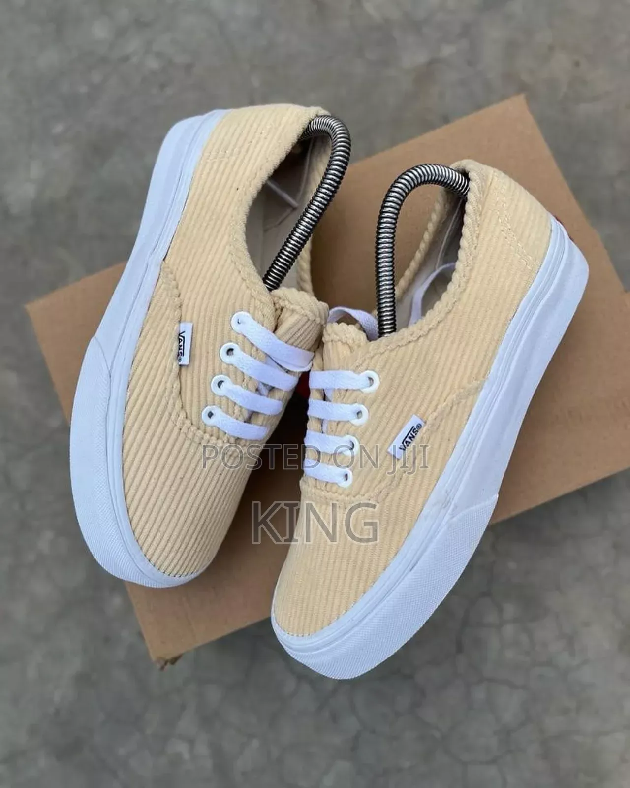 Assured Velvet Vans Shoes