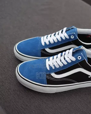 Great Knu-Skool Vans. Blue/Black White. Originals