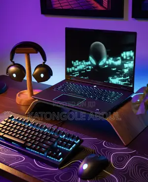 New Laptop Dell Alienware M16 R2 32GB Intel Core Ultra 7 SSD 1T