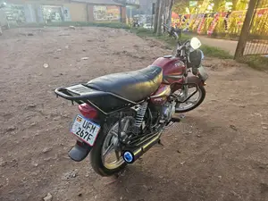 TVS HLX 125 2022 Red