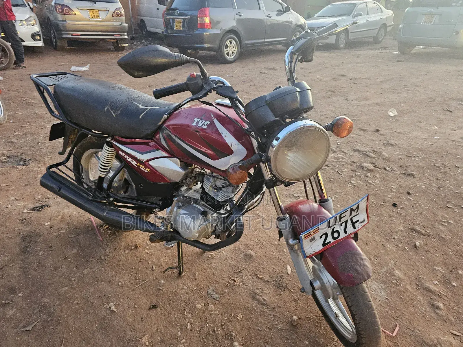 TVS HLX 125 2022 Red