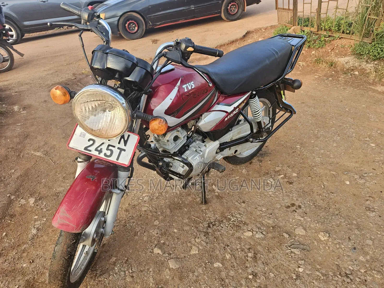 TVS HLX 125 2022 Red