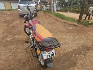 TVS HLX 125 2022 Red