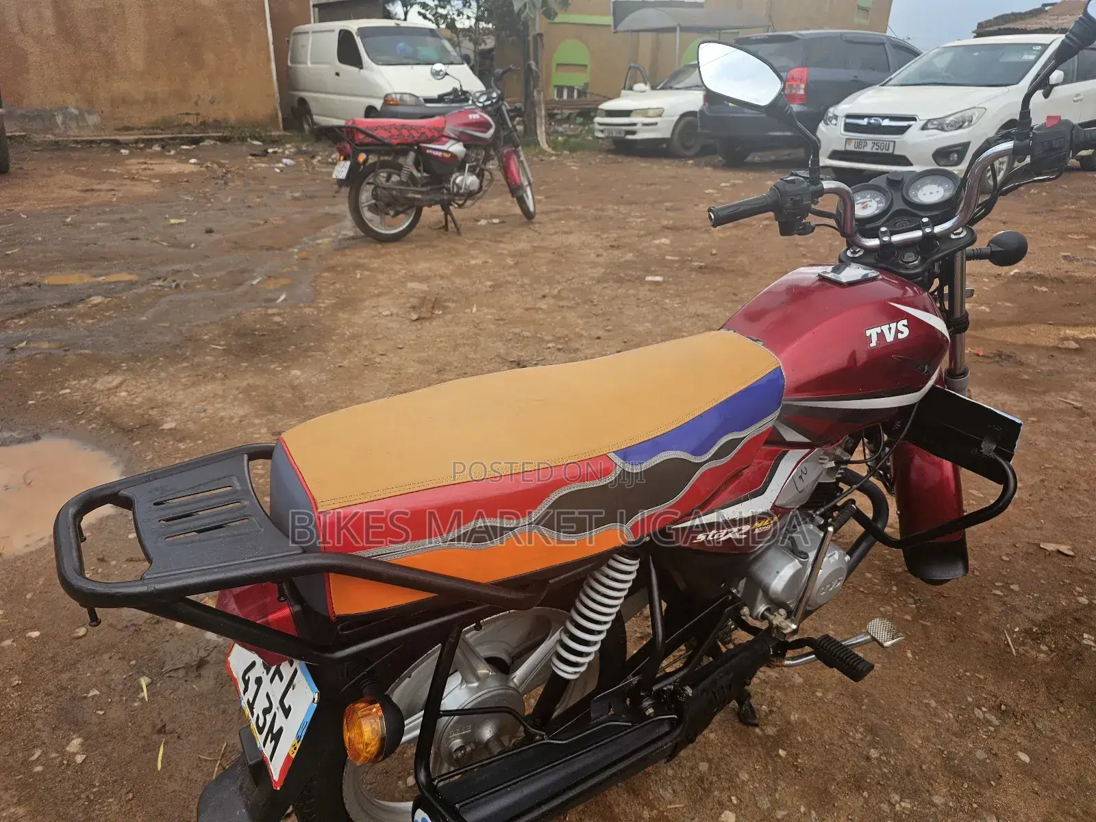TVS HLX 125 2022 Red