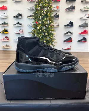Actual Air Jordan 11 “Cap and Gown”
