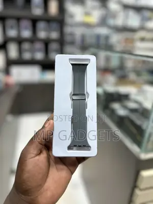 Apple Straps