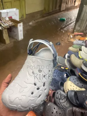 Vyrb Atlas Fit Crocs
