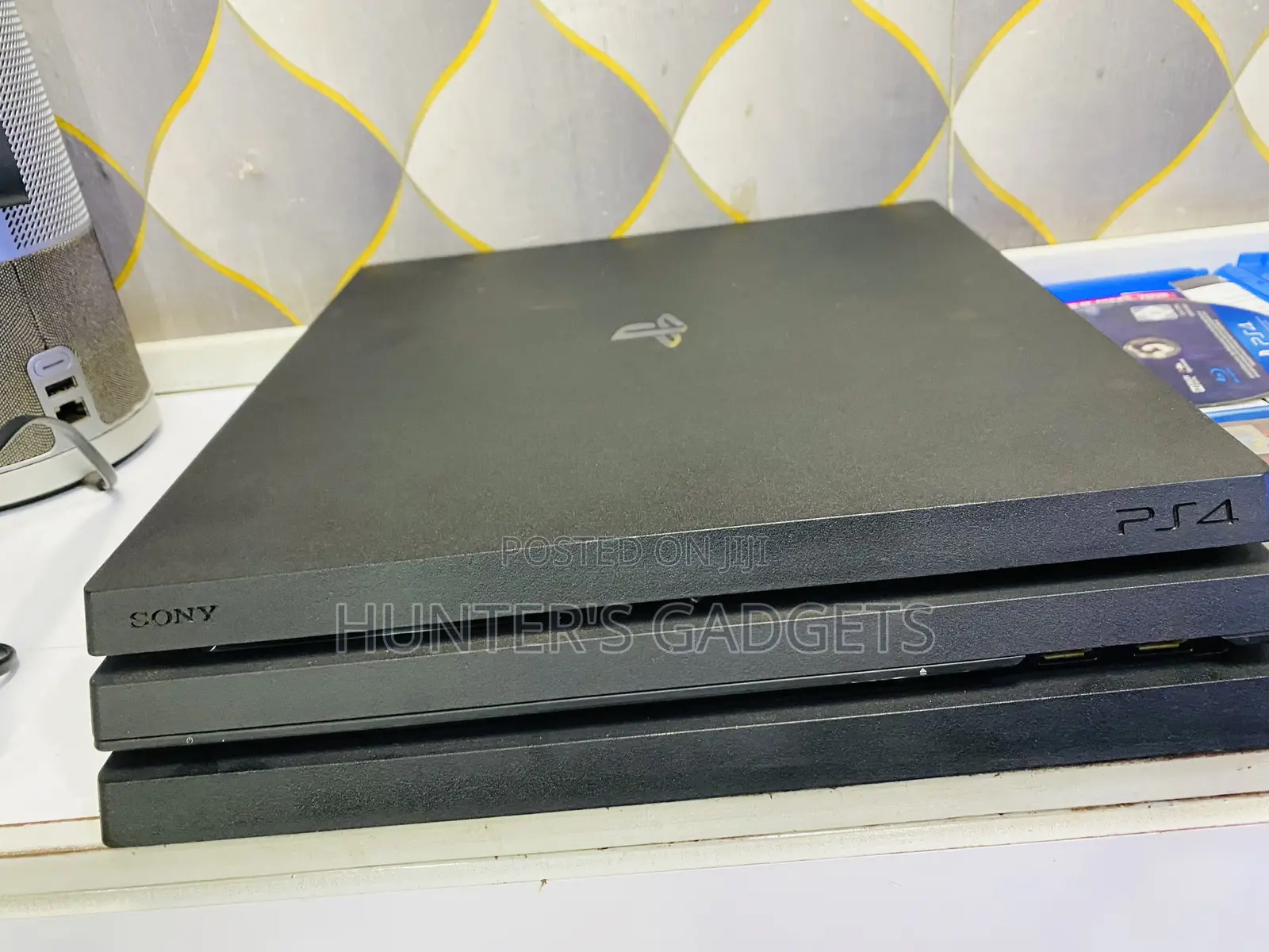 Sony Playstation 4 Pro 500gb With 4games 2game Controller