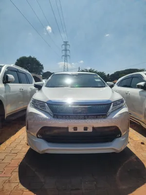 Toyota Harrier 2.0 2019 White