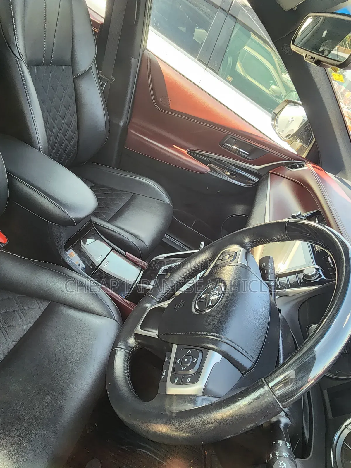 Toyota Harrier 2.0 2019 White