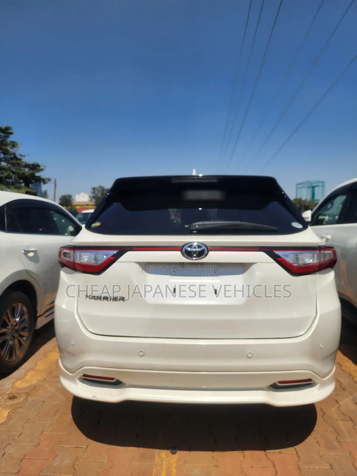 Toyota Harrier 2.0 2019 White