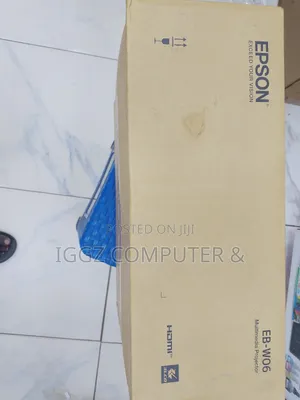 EPSON Eb-W06 Projector