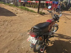 Bajaj Boxer 2022 Red