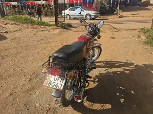 Bajaj Boxer 2022 Red