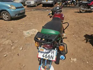 TVS HLX 125 2021 Red