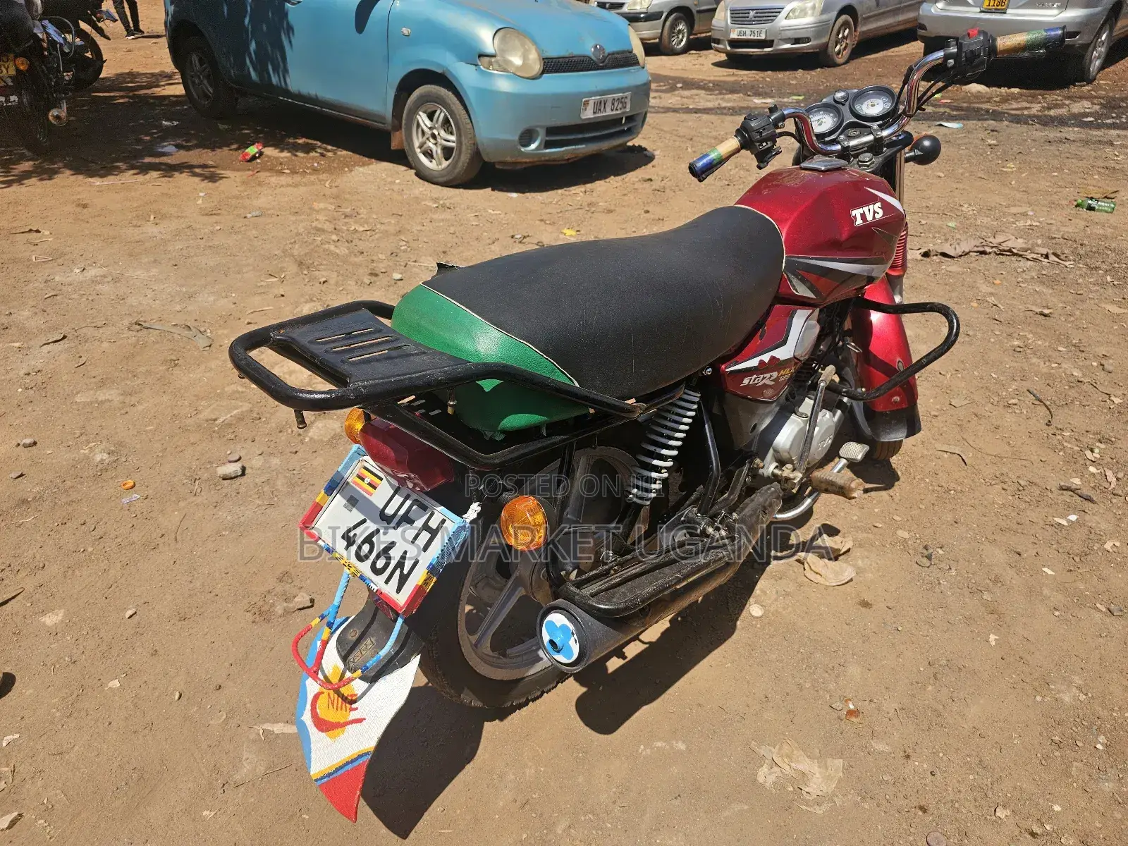 TVS HLX 125 2021 Red