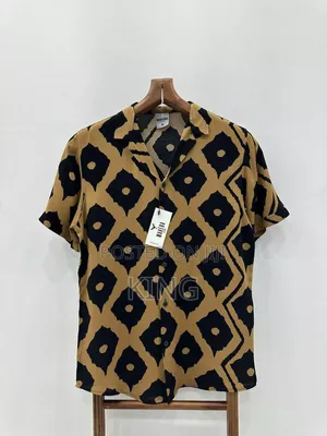 Genial Vintage Shirt. Vintage Design