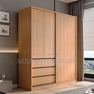Wardrobe With Sliding Doors