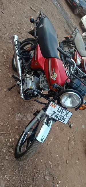 Bajaj Boxer 2024 Red