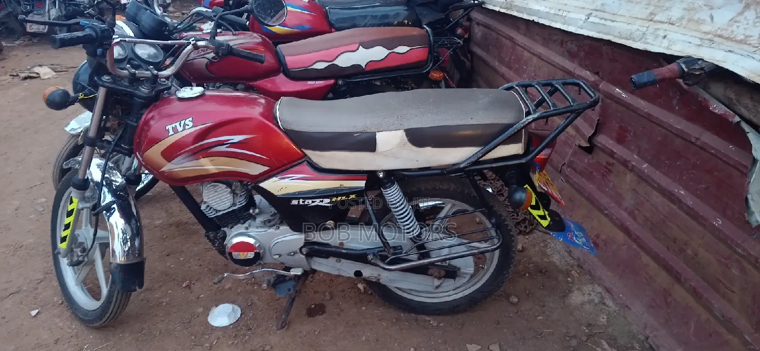 Bajaj CT 110X 2021 Red