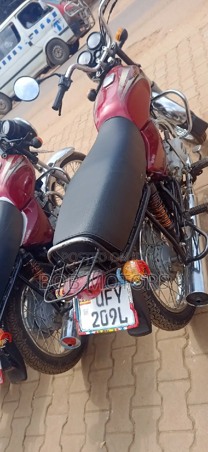 Bajaj Boxer 2023 Red
