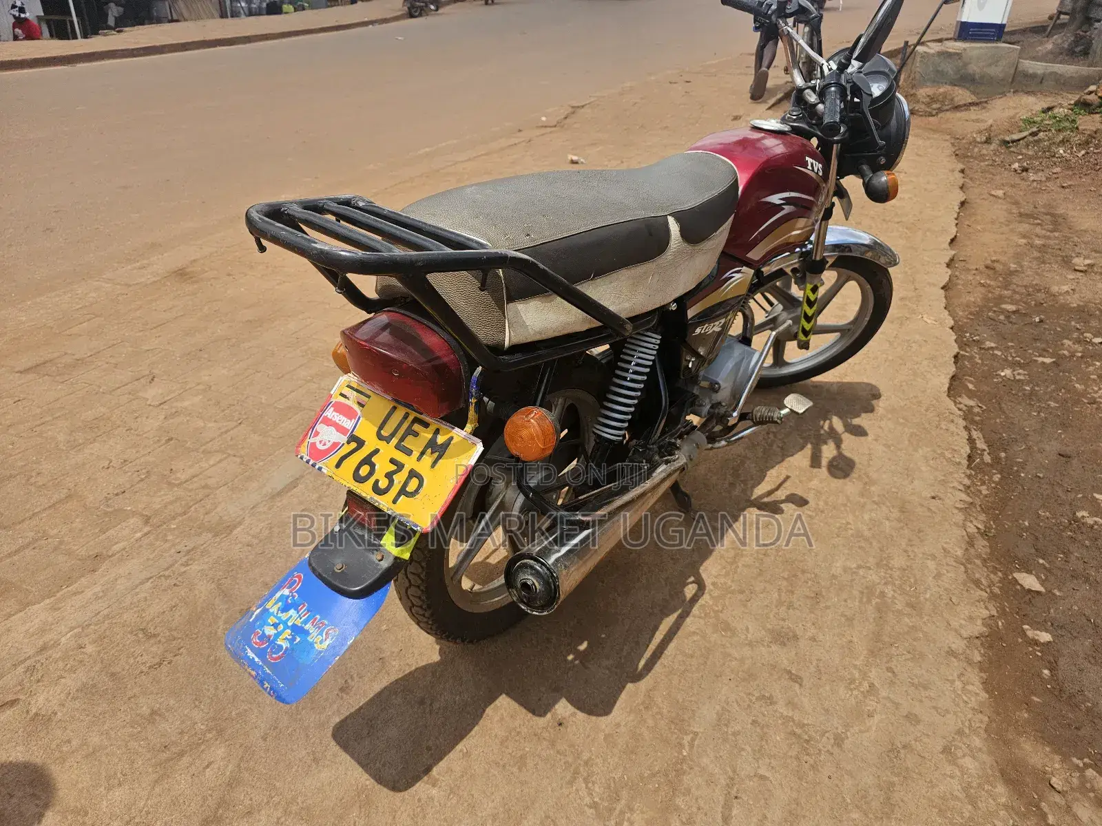 TVS HLX 125 2018 Red