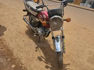 TVS HLX 125 2018 Red