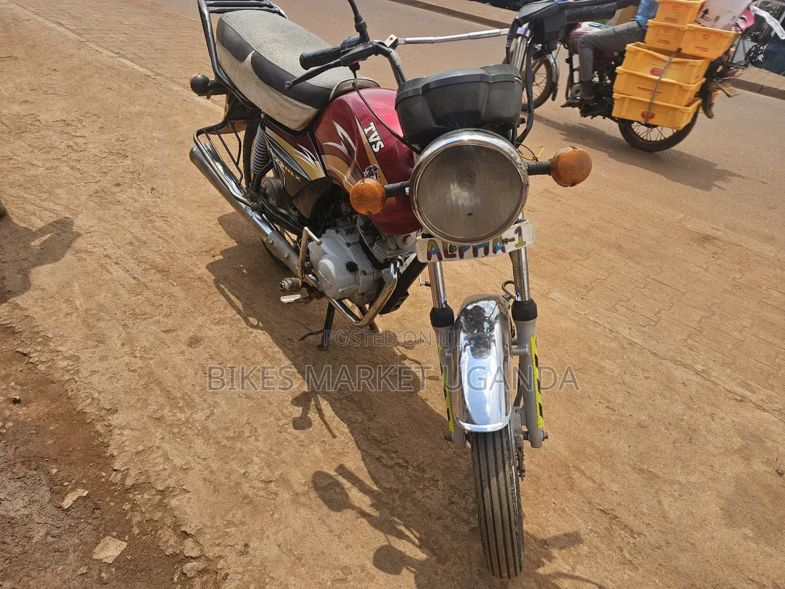 TVS HLX 125 2018 Red